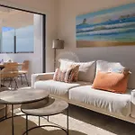 Silver Tower 8b